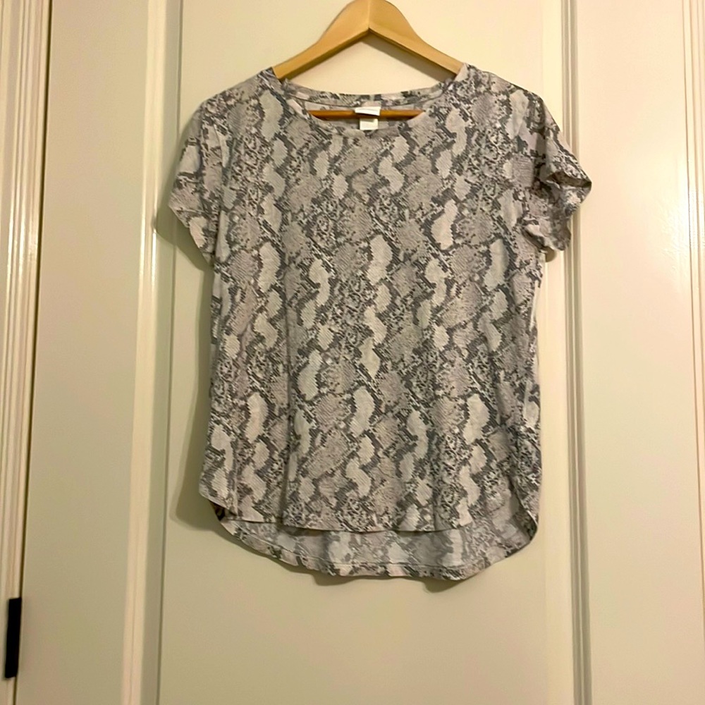 Women tee-shirt